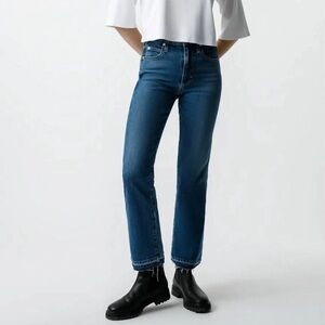 AMO size 30 Bella crop release hem jeans